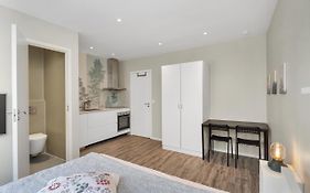 Central Studio Apartment Apt 103